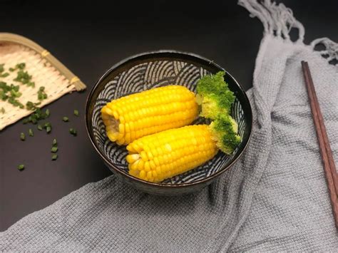 玉米蒸熟和煮熟的区别